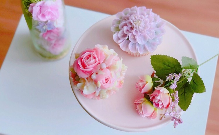まるで生花のような透明感♡テキスト付きフラワーケーキ基礎レッスン