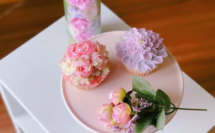 まるで生花のような透明感♡テキスト付きフラワーケーキ基礎レッスン
