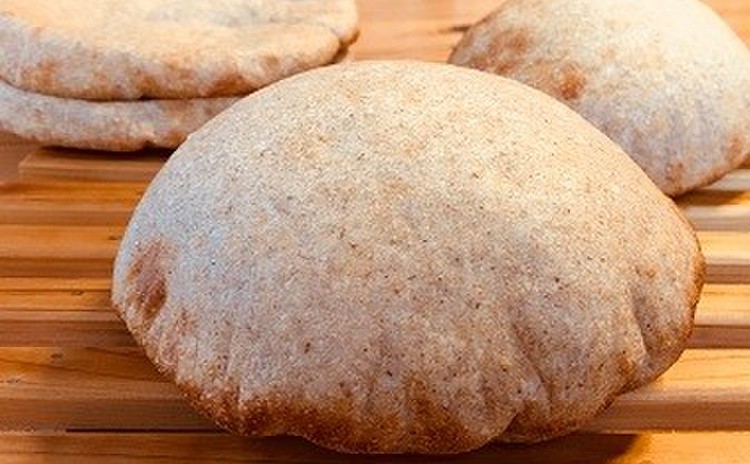 全粒粉50%でヘルシー!絶対膨らむピタとミニピザ
