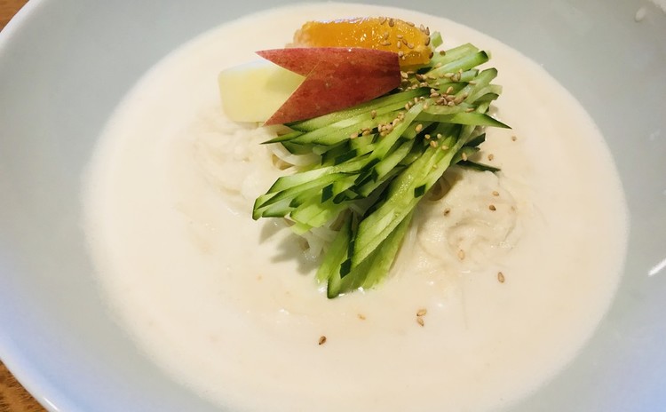 豆腐두부と大豆そう麺(コングッス)콩국수韓国料理、おからチジミ비지전(お土産あり)