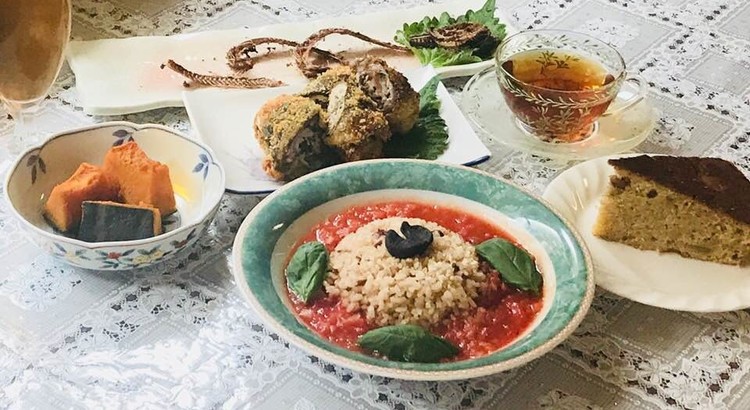 プロが伝授!人気バナナケーキ・火を使わずトマトスープ飯他。薬膳ビール付