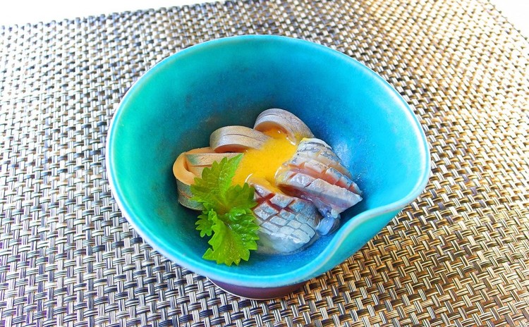 【居酒屋直伝!】鶏の鍬焼き&〆鯵の黄身酢がけ 他、初夏を彩る小鉢達