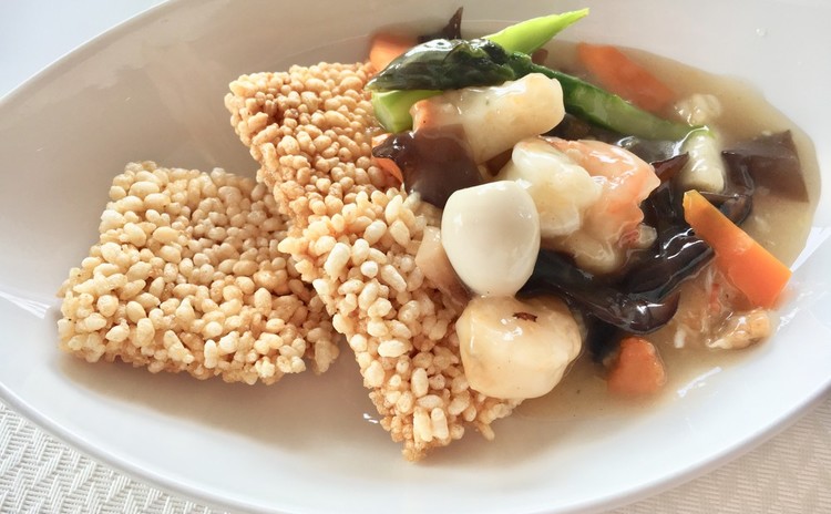 【スイーツorお土産付】皮から手作り焼き小籠包 海鮮おこげ台湾メニュー