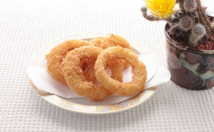 スパイス使いを身近に!手軽な本格インドカレーで夏の色と香りの幸せ献立。