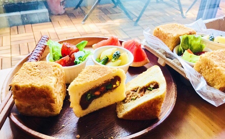 【仙台開催】天然酵母使用 四角い焼きカレーパン サラダランチ付き
