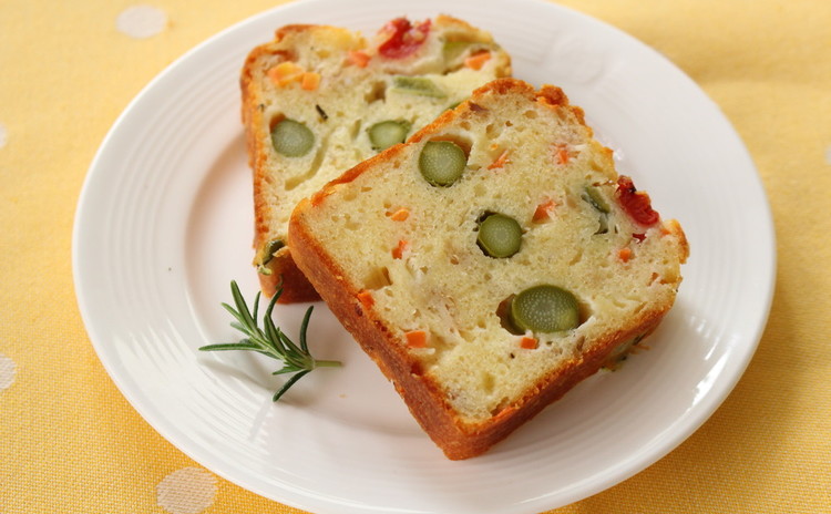 レモン香るケーク・シトロンと旬の野菜のケーク・サレ紅茶のババロア