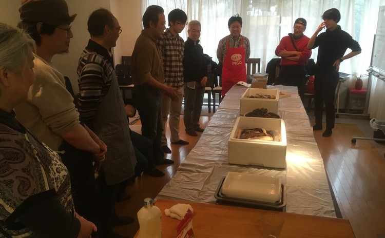 深海ギョッチ ~底曳網の出荷されなかった魚を眺めて食べる会~