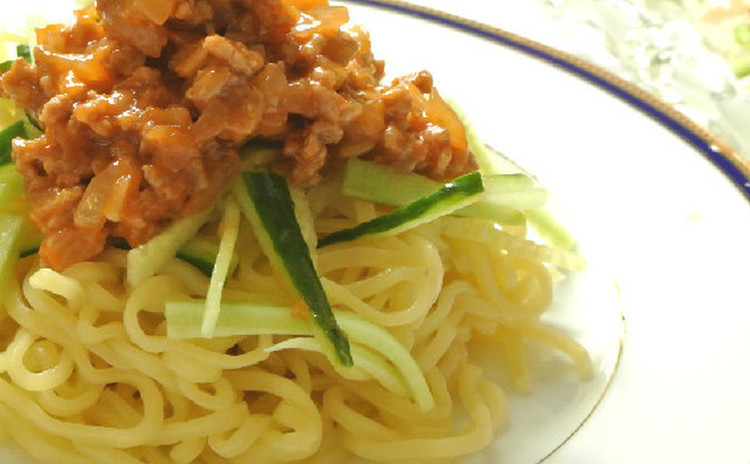 お家で美味しいジャージャー麺と酸辣湯を作りましょう♫