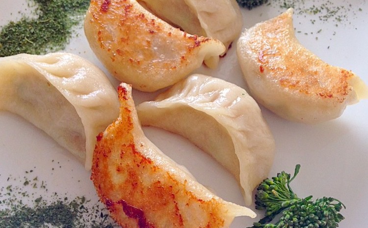 同じ皮で作れる蝦シュウマイ、餃子、ワンタン