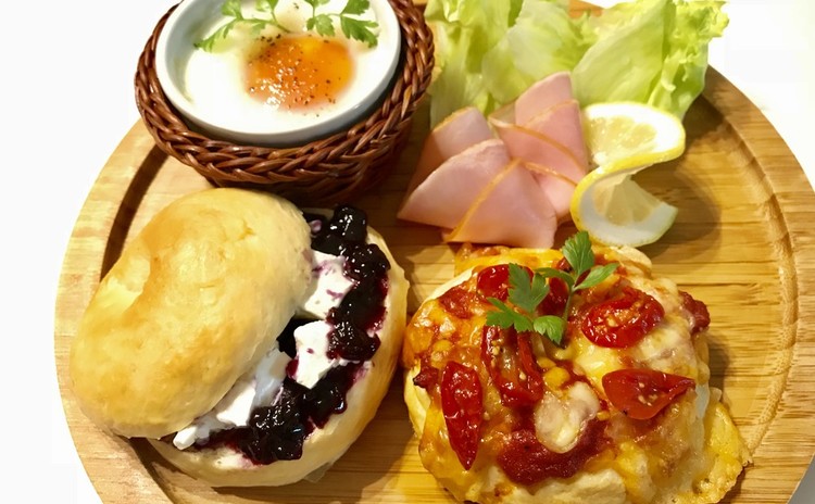 ベーグル&ピザ&エッグスラット&スクランブル他 ステキな朝食を♪