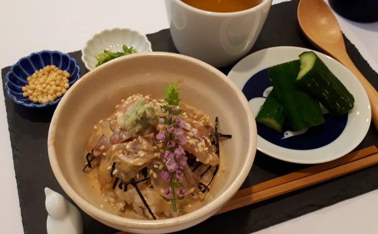 【淡路島産最高級天然真鯛お取り寄せ使用】絶品胡麻だれ鯛茶漬 & 鯛の幽庵焼き+おまけ(鯛の潮汁)※9月オープン特別価格