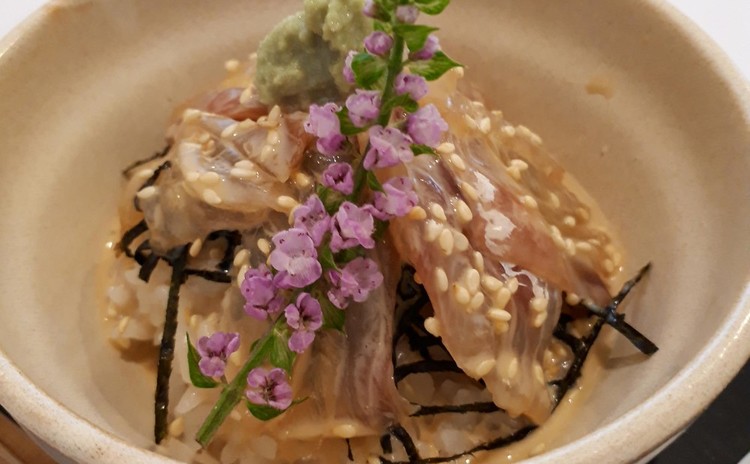 【淡路島産最高級天然真鯛お取り寄せ使用】絶品胡麻だれ鯛茶漬 & 鯛の幽庵焼き+おまけ(鯛の潮汁)※9月オープン特別価格