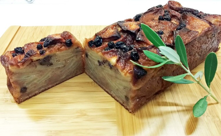 旬の美味しいリンゴを使った『ザクザクリンゴのパウンドケーキ❤』