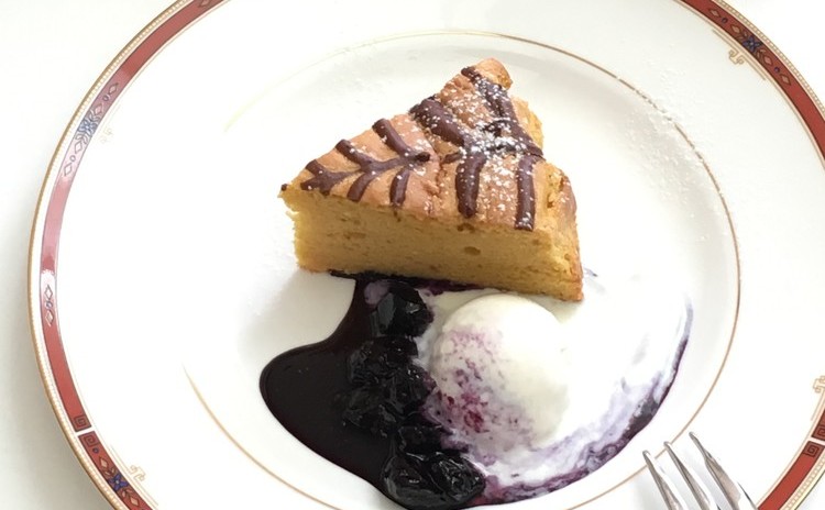かぼちゃのハロウィンケーキ&ブルーベリーソース♪5号1台持ち帰り