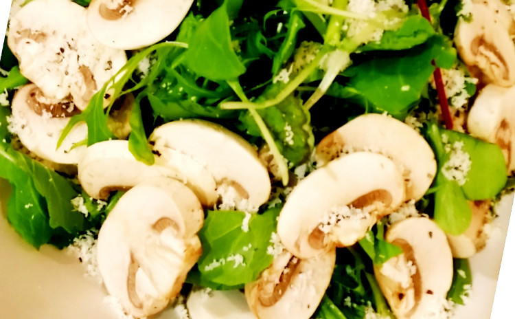 【砂糖不使用ヘルシー洋食】超~時短!飴色玉ねぎで作る牛スジのデミグラスソース煮込み、バター不使用クリームマッシュポテト、マッシュルームチーズサラダ※9月オープン特別価格