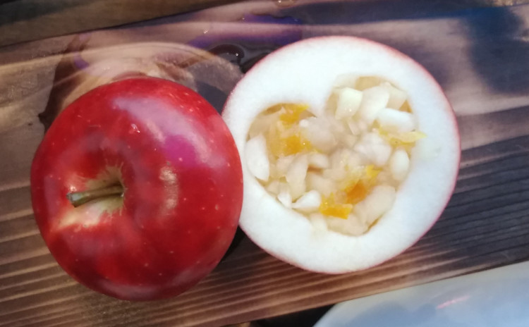 ⭐5星ホテルの贅沢ブランチ⭐ エッグベネディクト 丸々リンゴのコンフィチュール バーチャミューズリー
