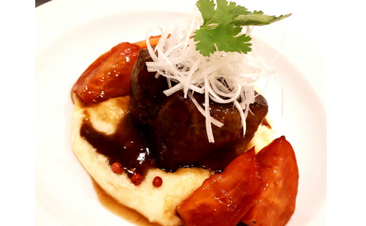 【砂糖不使用ヘルシー中華】外はカリっ!中はホロホロに柔らかい『揚げてない塊肉の黒酢酢豚』、『青梗菜のオイスターソースがけ』、『とろっとろ超濃厚マンゴープリン』※9月オープン特別価格