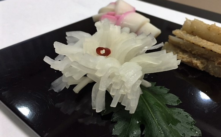 年越し準備に!おせちの定番3種&広東風焼豚&鯖棒寿司♪牛しぐれとろろ蕎麦もご一緒に