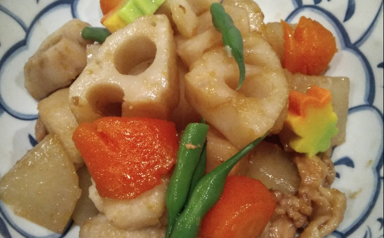 蓮根の使いきり···蓮根チップ·筑前煮·蓮根鍋 お家で作くろう···自家製いくら醤油漬[蓮根お土産お持ち帰り頂きます」