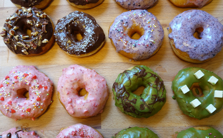 Dounuts! 3種類のホームメイドドーナッツ食べ比べ