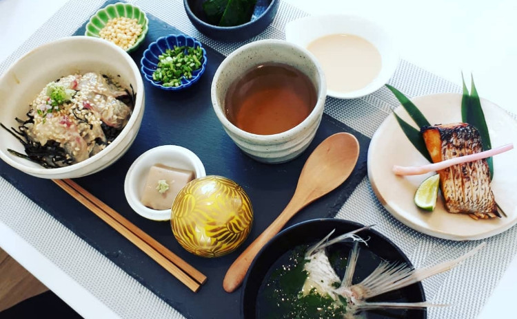大人気レッスンです!【砂糖不使用★お店味逸品和食】国産天然真鯛使用『①絶品胡麻だれ鯛茶漬』、『②鯛の幽庵焼き』、『③おまけ:鯛の潮汁』