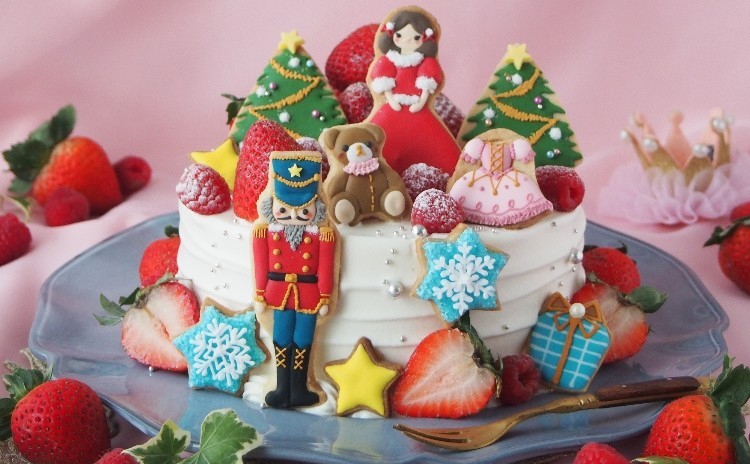 1席キャンセルでました!上岡麻美さんのメルヘンケーキレッスン 「くるみ割り人形のクリスマスケーキ」