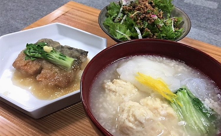 魚がおいしい冬だから!ジュワッふわっ揚げ鯖のみぞれ煮&麹仕立てのふんわり鶏団子椀&ピリ辛そぼろのホットサラダ