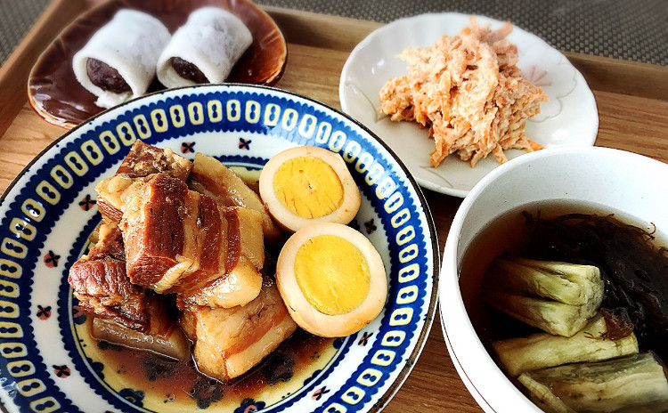 トロトロの豚の角煮と焼きなすのすまし汁♪簡単いちご大福他一品