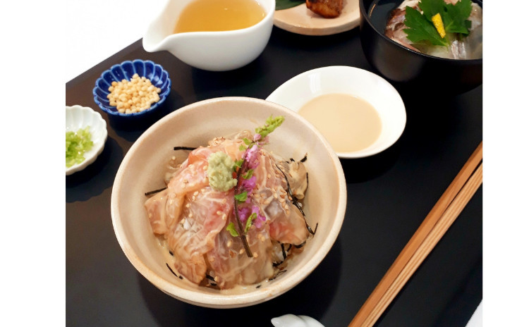 3月で終了、4/7(日)ラスト1回追加!【逸品和食】①絶品胡麻だれ鯛茶漬、②大根の梅肉和え