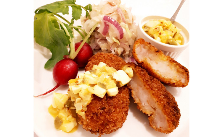 【砂糖不使用★ヘルシー洋食】①海老100%の揚げないプリっプリ海老カツ(※1個は海老カツサンドにします🎵)、②マヨネーズ不使用!あっさりタルタルソース、③ツナのコールスローサラダ