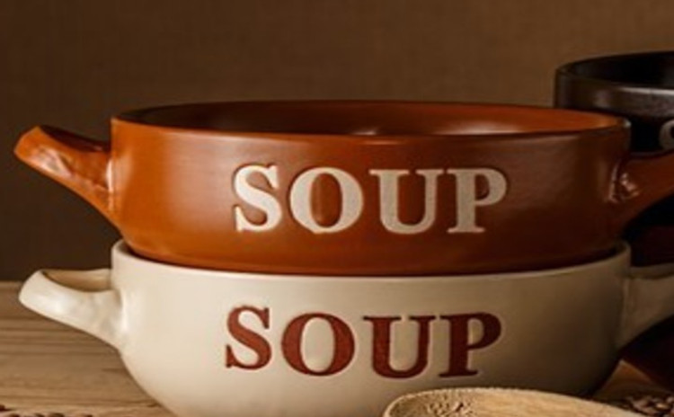 ビストロ定番〜焦がしチーズのオニオングラタン❌骨付き豚の厚切グリル