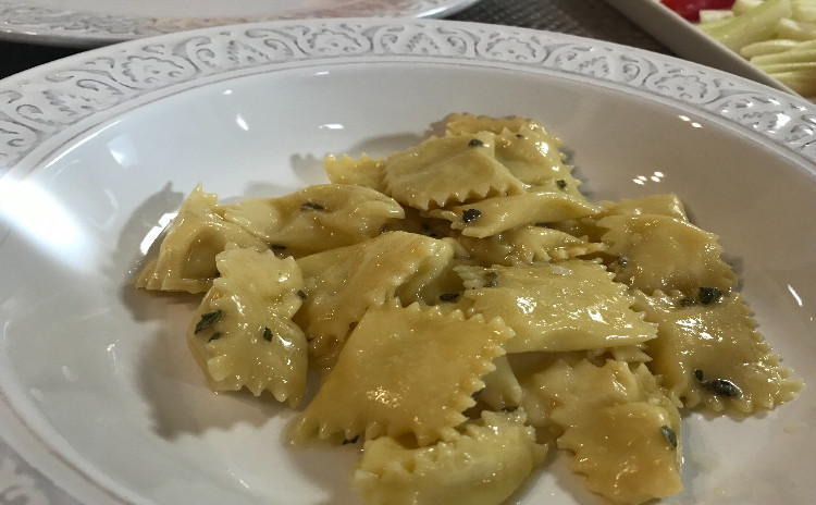 2019冬イタリアン〜キャベツのラビオリと焼ロールキャベツ〜ヘーゼルナッツケーキ