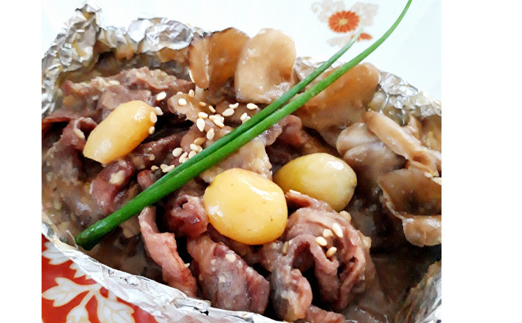 【お砂糖不使用★ヘルシー和食】①牛肉と舞茸のホイル包み焼き/朴葉味噌焼き風、②なめらか~な春菊としめじとレンコンのごま風味白和え、③玉ねぎのすり流し