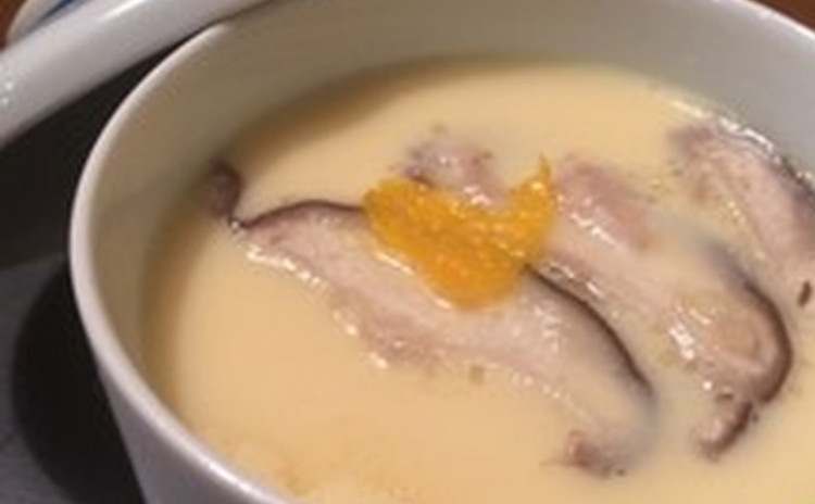 リクエストメニュー☆春のおもてなしにケーキ型のお寿司と焼きいちごのタルト