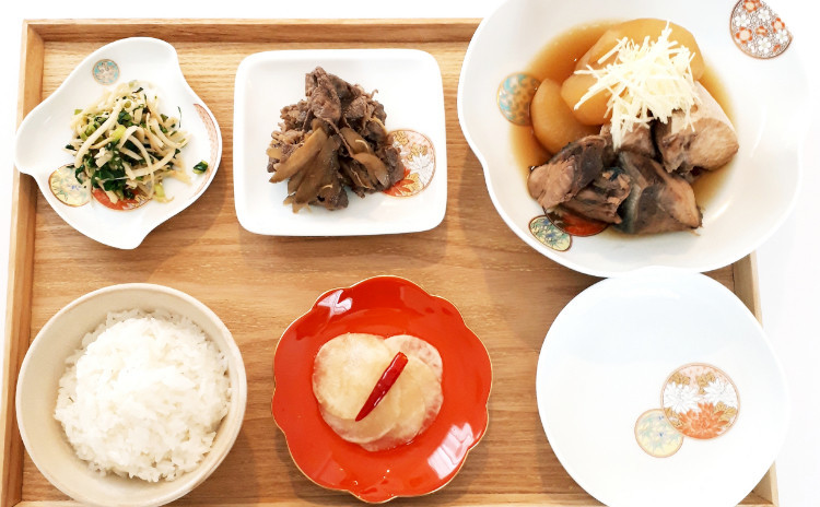 【砂糖不使用★おうち和食】①あっさり大人味ぶり大根、②牛肉とごぼうの時雨煮、③小かぶの千枚漬け(※当日漬けた分はお持ち帰りです)