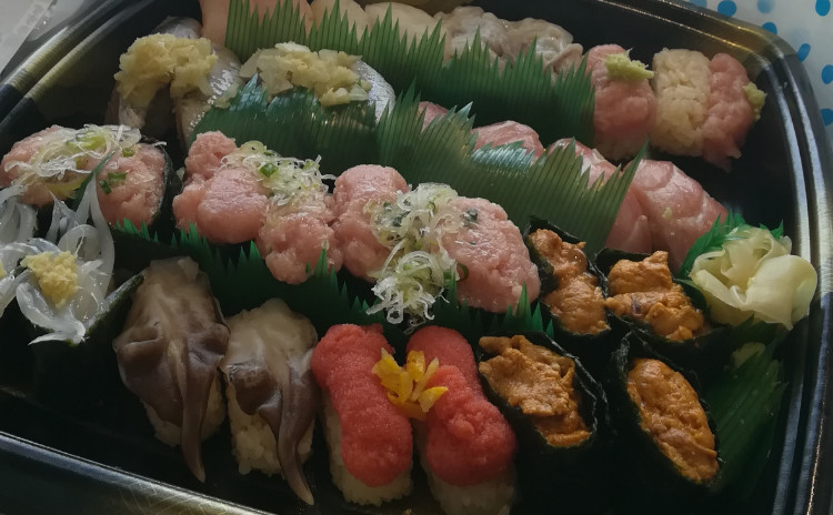 板前が握るお寿司&牡蠣BBQ