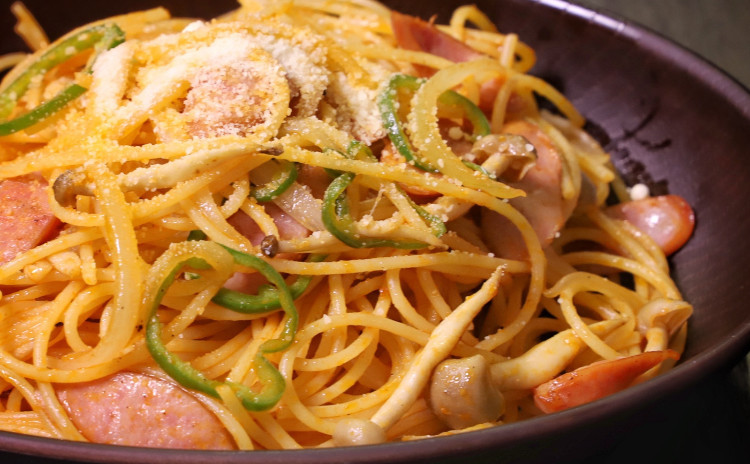 ナポリタン コロッケ 鶏肉のトマト煮 きのこポタージュ