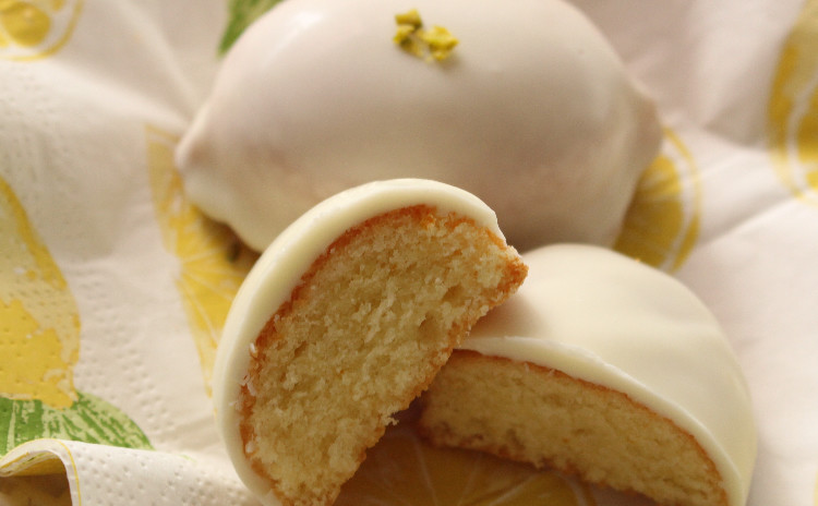 レモンケーキ&玉ねぎとベーコンのピザ