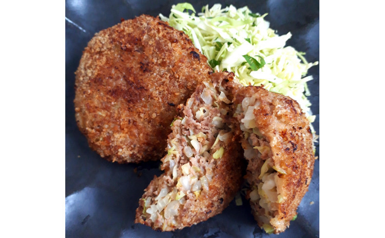 【お砂糖不使用★春のヘルシー和食】①春キャベツたっぷり焼きメンチカツ、②ほたるいかと菜の花のからし和え、③新玉ねぎと鶏ささみの青じそサラダ、④豆ご飯