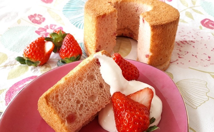 【春スイーツお持ち帰り2品&パスタ2種】苺のシフォンケーキ・もちもち牛乳プリン・たらこパスタ・ジャコと春野菜のフジッリ
