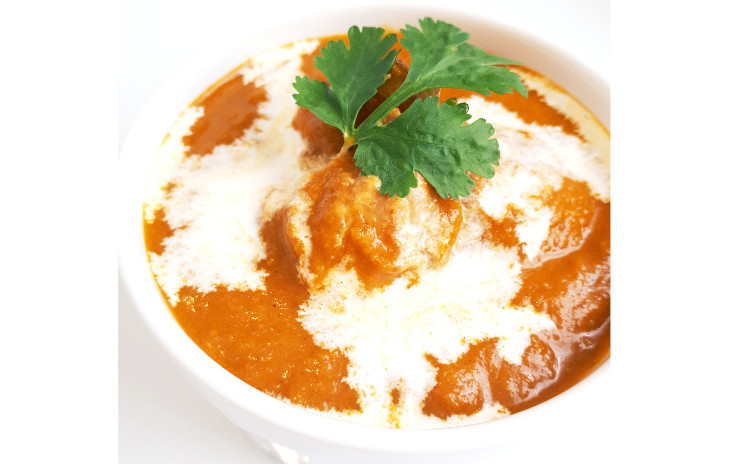 【ヘルシーインド料理】①食材の水分だけで煮込む胃もたれしないインドカレー(チキン)、②消化を助けるナッツクミンライス、③ひよこ豆のカチュンバ(インド風野菜のスパイスサラダ)