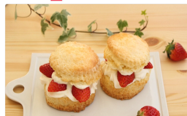 桜マカロン & 焼きたてが美味しいオールドファッション・ショートケーキ