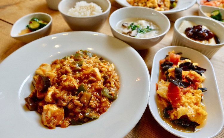 麻婆豆腐と海老ワンタンスープ ごはんが進むおうち中華