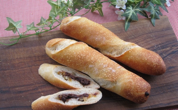 国産小麦とホシノ天然酵母でフランスパン「ミニバゲット」「チーズフランス」「チョコとオレンジのスティック」