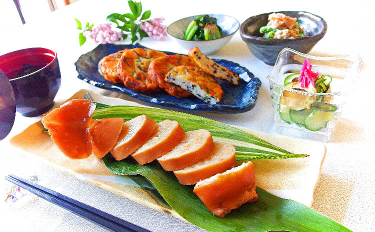 イカ飯とふんわり手作りさつま揚げ、あると嬉しい基本の野菜小鉢3種