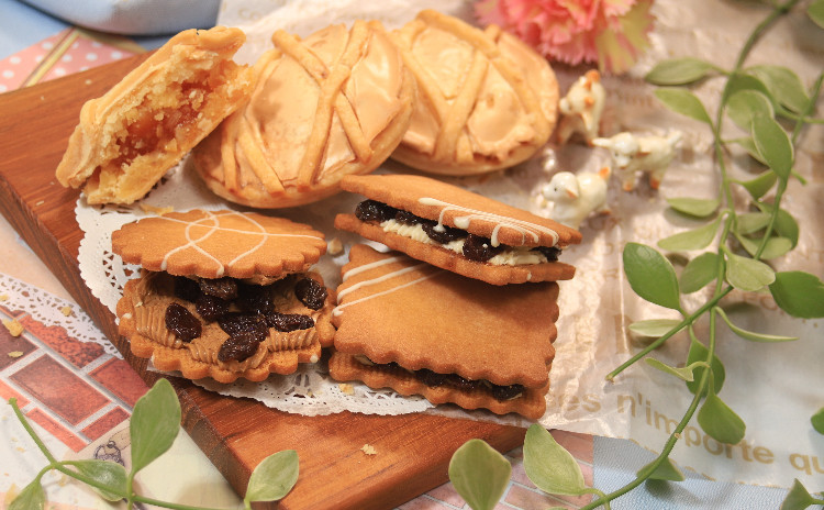 ワンランク上の焼き菓子を作りましょう~レーズンサンド&コンヴェルサシォン
