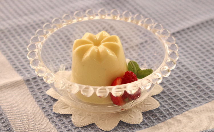レモンシフォンケーキ♡紅茶とプルーンのフィナンシェ&ババロア・バニーユ で 爽やかな季節のティータイム♪