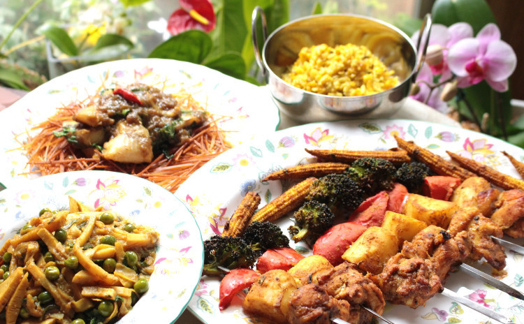 春のわくわくインド料理できました「タンドリー チキン&ベジタブル」「レッドチリフィッシュ」「バンブー&グリーンピースカリー」など5品