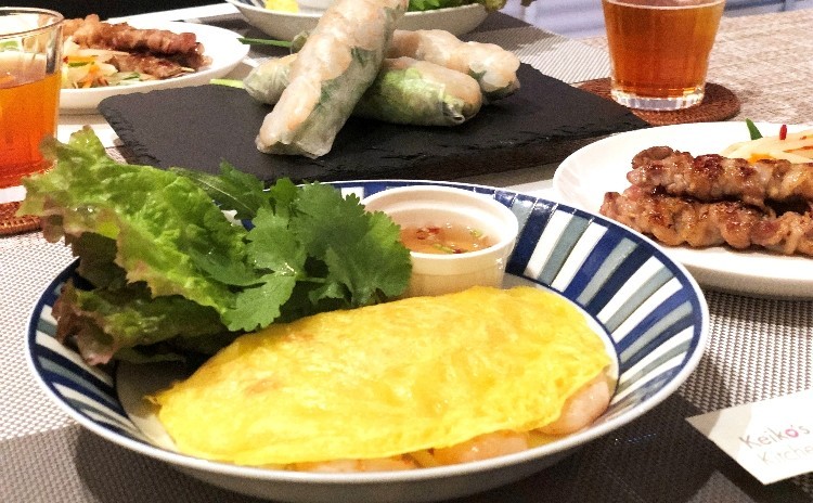 【世界のクレープ#1】バインセオ、豚肉の串焼き、ベトナムプリン他ベトナム料理で彩る夏の食卓