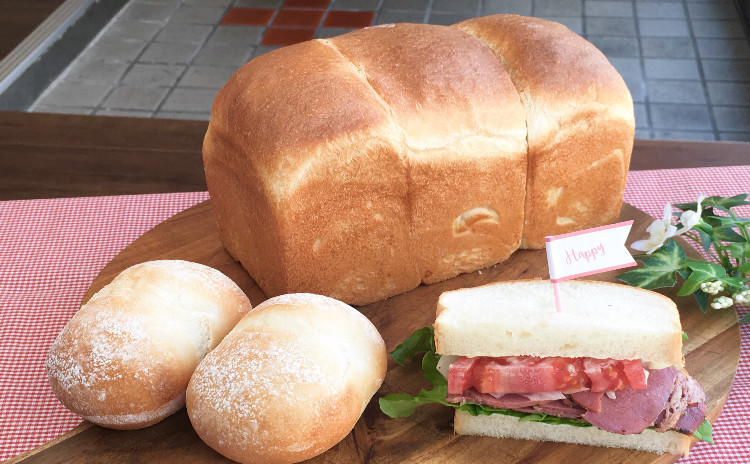 自家製酒種酵母でふんわり山食パンとブレッチェン! フレンチトーストとサンドも作ります☆